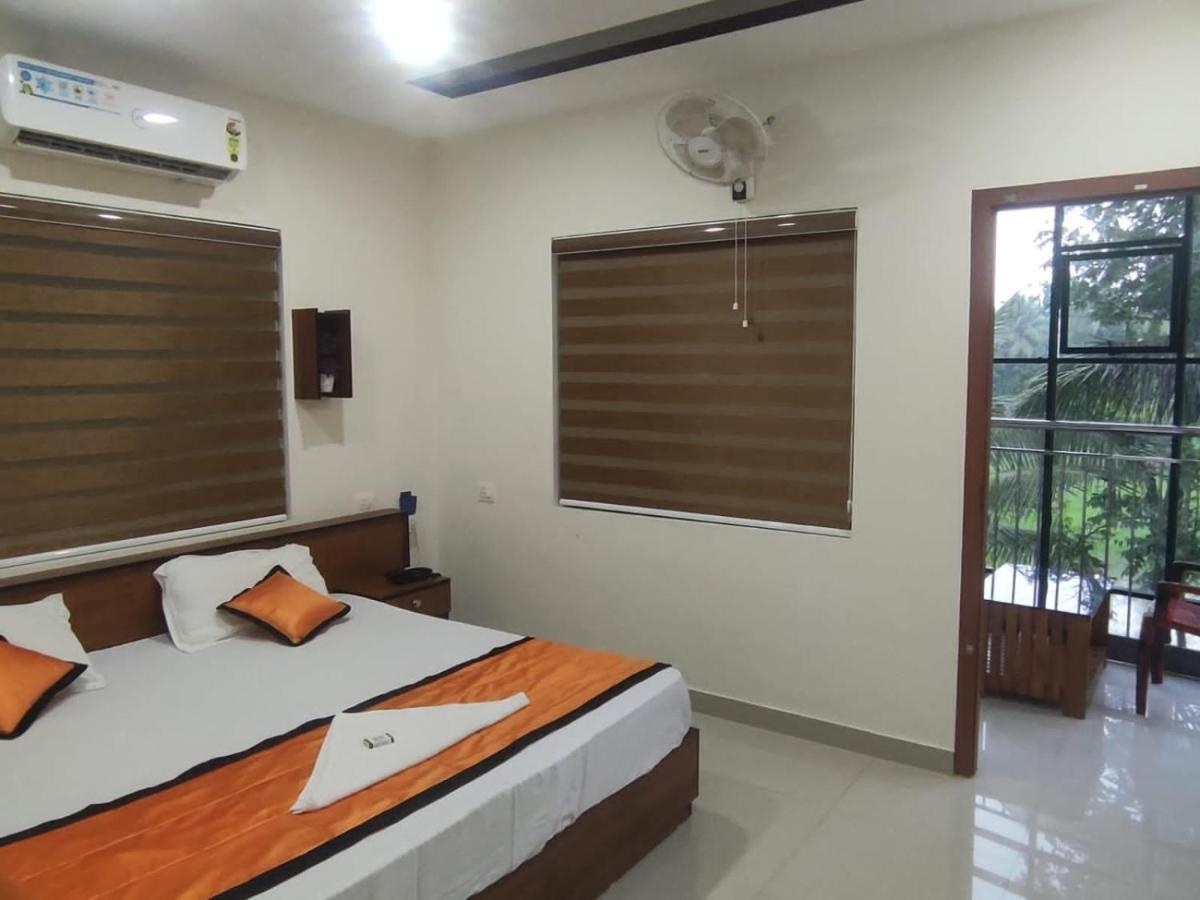 Pms Dhabi Residency Hotel Kottakkal Bagian luar foto